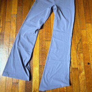 Nike Zenvy Women's Dri Fit High Waisted Flared Leggings Medium NWT